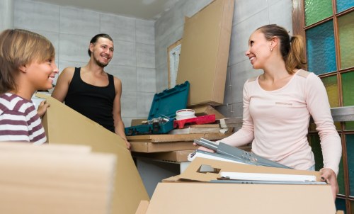 Moving team planning a Knightsbridge home relocation